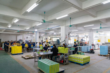 GUANGDONG YUHUA PLAYING CARDS CO.,LTD. productielijn van de fabrikant