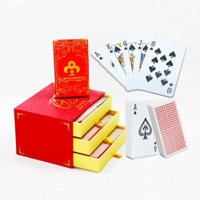 kopen Vernisoppervlak Customized Designs Heavy Duty Logo Spelkaarten Set Met Rigid Box online manufacture