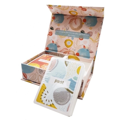 kopen Gepersonaliseerde PMS Kleuren Liefde Dubbele paar Spelkaarten Met Magnetische Doos online manufacture